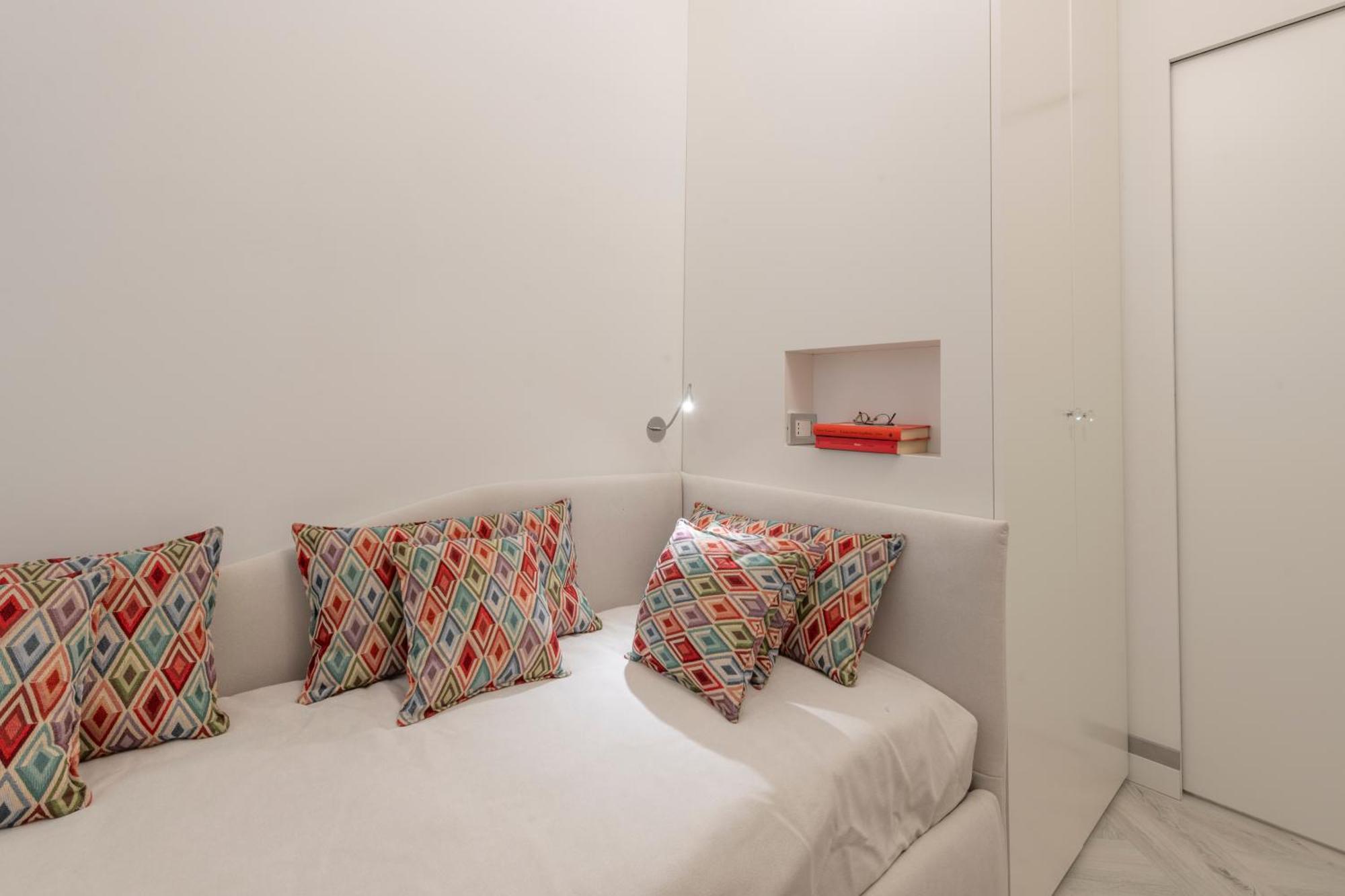 Falcone, 5 - Downtown Apartment Milano Exterior foto